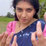 Papri Ghosh Instagram - Joining the trend with punch 🤛 #trending #songs #reelsinstagram #actress #action #boxer #kayal #pandavarillam #serial #suntv