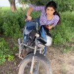 Papri Ghosh Instagram - #rap #reelsinstagram #trending #reels #tamil #serial #suntv #actress #tomboy #bike #shirt #jeans