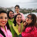 Parvathy Instagram - 💃🏽 a long awaited reunion! We dressed up to go watch Barbie, yes. We also made sure we didn’t, for Oppenheimer (the last video😂) JUST made it in time for the morning show!
