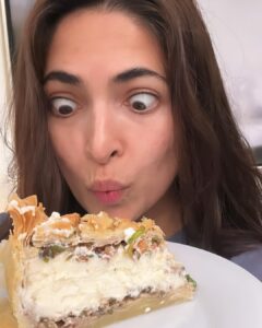Parvathy Omanakuttan Instagram - Ending my Monday night on a perfectly tangy and not too sweet “cheesecakey” note … Mmmmmmm 😋 
Aside from the painful wait to let the cheesecake set completely (24hrs😅); The lemon juice and zest in the cheesecake perfectly balances the sweetness, the nuts add the body and crunch, the filo pastry did turn out to be less crisp compared to what I had imagined but in all reality with the cheesecake filling on the inside and sugar syrup on the outside it was expected to happen. *Do I love the taste of it? - OH YESSSS; *Will I make it again? - I will surely make the classic version without the filo pastry. But I am glad I tried 😊 @the.chefs.world 
#pastry #sweettooth #foodie #kitchen #cheesecake #chef #amature #eggless #nuts #baklava #homebaker #love #cheflife #instagram #foodporn #food #instagood #dessert #homemade #baking #foodnetwork #foodnetworkkitchen #passion #global #foodgasm #foodtv #ironchef #vegetarian #yummy #dolci