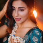 Parvatii Nair Instagram - இனிய தமிழ் புத்தாண்டு நல்வாழ்த்துக்கள்😍 Happy tamil new year fam😍