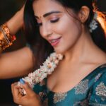 Parvatii Nair Instagram - இனிய தமிழ் புத்தாண்டு நல்வாழ்த்துக்கள்😍 Happy tamil new year fam😍