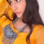 Pavitra Punia Instagram - Velli he aa #pavitraapuniya #fashion #style #glam #reelitfeelit #reelkarofeelkaro