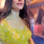 Pavitra Punia Instagram - Oh I am awesome darling 😎💋 #pavitraapuniya #style #fashion and the touch of my awesomeness 🧿