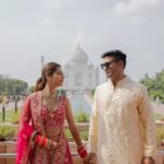 Payal Rohatgi Instagram - Happy Valentine's day to all ❤️🤗 #valentines #gratitude #happiness #sangramsingh #payalrohatgi Taj Mahal, Agra.