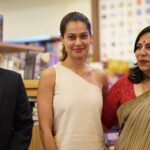 Payal Rohatgi Instagram - You think you know me 🙀 Think again 🙏 With senior advocate Abha ji and her son 🥰 #payalrohatgi #yogasehihoga🧘‍♂️ #ladkihoonladsaktihoon