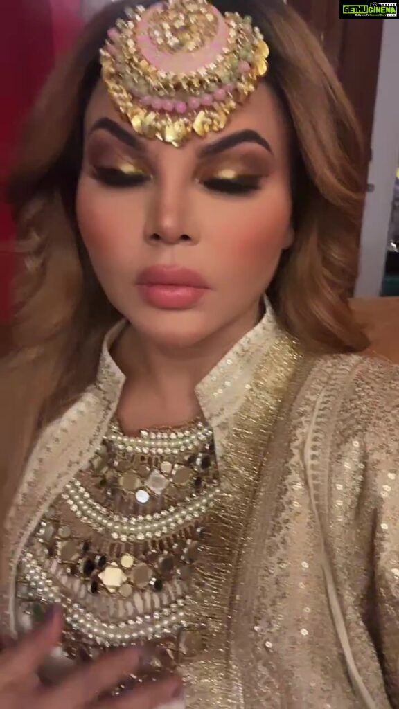 Rakhi Sawant Instagram - Thankyou @waahiidalikhan wearing @shaistaalikhanofficial collection.