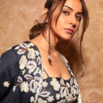 Rakul Preet Singh Instagram - Shruti Sancheti's Khadder collection for Lakmé Fashion Week in partnership with the FDCI was a celebration of Khadi ~ timeless, season fluid and versatile fabric. . @_shrutisancheti @lakmefashionwk @fdciofficial @kvicindia Shoes: @worldofanaar Photographer + Video @sjframes PR: @amigos.rizwan Make up : @im__sal Hair : @aliyashaik28