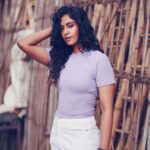 Roshini Haripriyan Instagram - 💜🤍 #roshniharipriyan #liveyourlife #onedayatatime #grateful