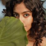 Roshini Haripriyan Instagram - Thanga Thaamarai 🤍 Photography @irst_photography #roshniharipriyan #green #nature Chennai, India
