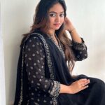 Shaalin Zoya Instagram - Hey there ;) 📸 @amaalsaira3