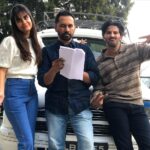 Shreya Dhanwanthary Instagram - The OG Guns with their Gun & Gulaab . @rajanddk @d2r_films @netflix_in @iamsumankumar @dqsalmaan @vivek.daschaudhary @costumesbyneha @manishamakwana18 #yummyamini