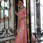 Smriti Khanna Instagram - This audio 💌 Wearing @houseofneetalulla Choker + earrings @ppjewellers_official Double line polki necklace @amaanya_jewellers Makeup @raveen_anand Hair @hairby_ritaverma Bag @eena.official 📸 @vaishnavcreation The Leela Palace New Delhi