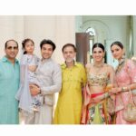 Smriti Khanna Instagram - Some favourites from the wedding day My outfit @houseofneetalulla Makeup @raveen_anand Anayka’s outfit @the.adorbss Gautam’s outfit @abujanisandeepkhosla Decor @eventfullyyoursdesign The Leela Palace New Delhi