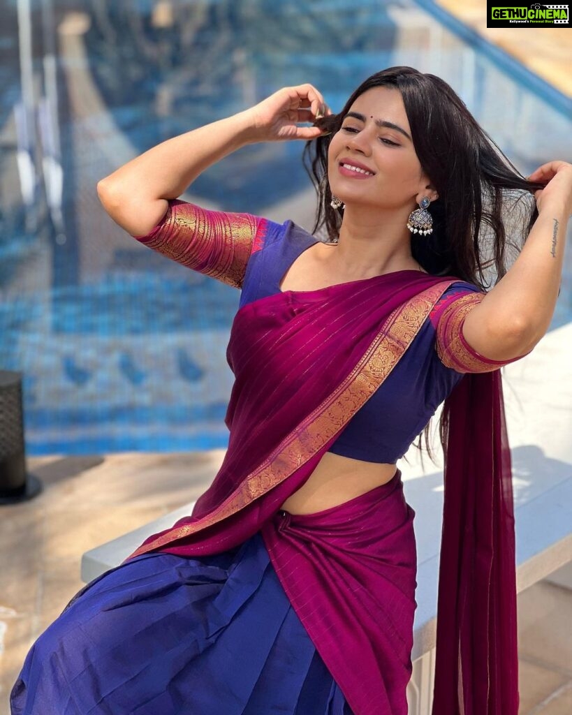 Soundariya Nanjundan Instagram - Half sarees are like a good hair day, they make everything better. halfsareemood 🌸 🌸 📸- @bhoopalm_official Outfit- @ivalinmabia styledbyme ⚡️ 🌸 🌸 🌸 #soundariyananjundan ✨ #burjkhalifa #dubai #uae #dubaimall #dubailife #indiangirl #chennai #instagram #instagood #dubaifashion #halfsaree #saree #photography #hindu #visitdubai #downtowndubai #travel #dubailifestyle #indianwear #halfsaree #india #fashionblogger #model #dubaistyle #burjkhalifadubai #tamilnadu #outfit #love #likesforlike #like Palace Downtown