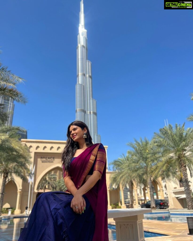 Soundariya Nanjundan Instagram - இனிய தமிழ் புத்தாண்டு நல்வாழ்த்துக்கள்🌸 I may not still be in Dubai, but my memories of it are as fresh as this photo 😜 🌸 #happytamilnewyear 📸- @bhoopalm_official Outfit- @ivalinmabia styledbyme ⚡️ 🌸 🌸 🌸 #soundariyananjundan ✨ #burjkhalifa #dubai #uae #dubaimall #dubailife #indiangirl #chennai #instagram #instagood #dubaifashion #photography #hindu #visitdubai #downtowndubai #travel #dubailifestyle #indianwear #halfsaree #india #fashionblogger #model #dubaistyle #burjkhalifadubai #tamilnadu #outfit #love #likesforlike #like Palace Downtown