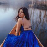 Soundariya Nanjundan Instagram - Majesty on the Lake⛵️ Conquering the Waters with Elegance💙 . 📸- @karthikha_photography Styling- @neelam_stylist 🍁 🍁 🍁 🍁 🍁 . #soundariyananjundan #water #kashmir #srinagar #instagram #lake #followforfollowback #trending #india #destination #nature #mountains #photography #travel #love #naturephotography #photooftheday #instagood #adventure #travelphotography #picoftheday #beautiful #sky #hills #forest #jammukashmir #instagood #boat Srinagar, Jammu and Kashmir