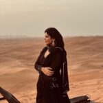 Soundariya Nanjundan Instagram - The last one from the black dress series🤭... until I discover a new pair of black dress😉! . #BlackForever" 🏜️ 📸- @bhoopalm_official 🐪 🐪 🐪 🐪 🐪 🐪 #soundariyananjundan #desert #travel #nature #photography #desertlife #travelphotography #adventure #instalike #love #instadaily #sunset #dubai #photooftheday #instagood #sahara #instagood #followforfollowback #art #travelgram #sand #explore #naturephotography #uae #model #mountains #wanderlust #photo #instagram #desertvibes