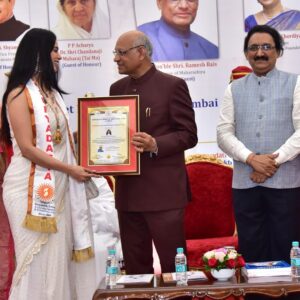 Soundarya Sharma Instagram - It is my honour and privilege to receive the prestigious Stree Shakti Rashtriya Puruskar at the governor’s house by the Honorable Governor of Maharashtra! मैं इस अवार्ड को बहुत प्राथमिकता देती हूँ।और इस सम्मान को नतमस्तक होकर स्वीकार करती हूँ ।मैं धन्यवाद देती हूँ H.E. Governor Of Maharashtra, Shri Ramesh Bais जी और Suryadutta group of institutes के chairman Dr. Sanjay B. Choradiya जी का, जिन्होंने मुझे #StreeShaktiRashtriyaPuruskar -2023 से सम्मानित किया। मैं कोशिश करूँगी की इसके साथ जो मुझे उत्तरदायित्व मिला है, उसे मैं बखूबी निभाऊँ।🙏😍