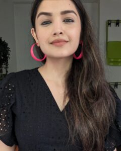 Tara Alisha Berry Instagram - 🩷🖤🩷