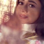 Tina Datta Instagram - 😉😍🥰💕 . . . #EklaChaloRe #WarriorPrincess #TinaKaStyle #feelkaroreelkaro #feelitreelit #reels #reelsinstagram #fashion #style #lookbook #stylefile #explorepage #tinadatta