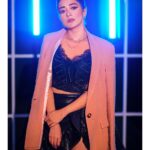 Tina Datta Instagram - I often wonder, Why the skies thunder? Is that some blunder? Ohh, I often wonder!! Clapping at my own poems... . . . #EklaChaloRe #WarriorPrincess #TinaKaStyle #fashion #style #ootd #ootdfashion #stylefile #tinadatta