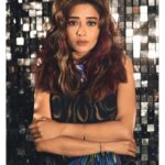 Tina Datta Instagram - . Baarish hai baahar, Par aaj party karne ka mood hai Yaar! Kya karu pata nahi; Ho hi jaati hu Tayaar!! ☺️😉😎 . . . #EklaChaloRe #WarriorPrincess #TinaKaStyle #fashion #style #lookbook #stylefile #weekend #partymood #monsoon #tinadatta