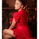 Tina Datta Instagram - A little bit of red Lots of spice If you thought this girl is nice Well you got the one million rupees question right! Wah wah toh boliye ji… One million rupees coming to you in October in 2000 rupee notes 😂😂 . . . #EklaChaloRe #WarriorPrincess #TinaKaStyle #fashion #style #lookbook #stylefile #photooftheday #instagood #tinadatta
