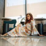 Tina Datta Instagram - Women of choice, words and efforts!! She makes her own crown and wears dignity on. Coz she’s the most beautiful representation of divinity. And She is You!! . . . #EklaChaloRe #WarriorPrincess #TinaKaStyle #fashion #style #fashiongram #lookbook #stylefile #crown #tinadatta