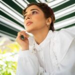 Tina Datta Instagram - “She is not afraid to share her ideas and thoughts, regardless of what others think. She speaks her heart and her mind. She respects herself enough to stand up for herself, the causes she believes in, and the welfare of others.” . . . #EklaChaloRe #WarriorPrincess #TinaKaStyle #fashion #lookbook #stylefile #style #instagood #tinadatta