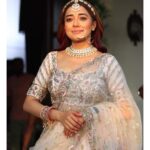 Tina Datta Instagram - Badlaav ki iss kahani mein, pyaar le aaya hai ek naya mod. Kaise karenge Surili aur Shivendra aane wale saare toofano ka saamna? Jaane ke liye dekhte rahiye Hum Rahe Na Rahe Hum; Monday to Friday, rat 9:00 baje, Sony Entertainment Television par. @sonytvofficial @swastikproductions . . . #SuriliShivKiShaadi #HumRaheNaRaheHum #SonyEntertainmentTelevision #wedding #photodump #jaybhanushali #tinadatta