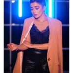 Tina Datta Instagram - I often wonder, Why the skies thunder? Is that some blunder? Ohh, I often wonder!! Clapping at my own poems... . . . #EklaChaloRe #WarriorPrincess #TinaKaStyle #fashion #style #ootd #ootdfashion #stylefile #tinadatta