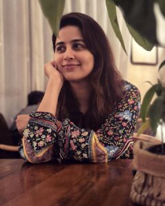 Vaidehi Parashurami Instagram - Lost in my own thoughts, 
So that I don’t lose my way…!

📸 @sajirid 

#mondaymotivation #selflove 
#focus #perseverance 
#keeplearning #keepgrowing
