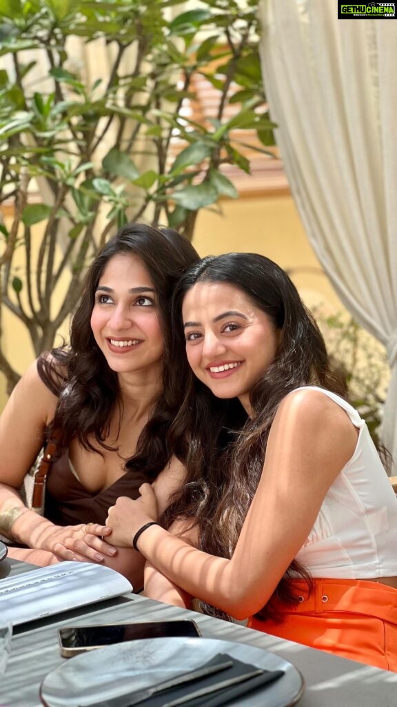 Vidhi Pandya Instagram - Here’s to thriving and growing in every aspect of your life ✨ Happy Birthday 🤍🧿 @vidhiipandya