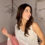 Vidisha Instagram - Disclaimer:- Try at your own risk (worked with me 🤪) . . . . #pyar #howtogetlove 🤪 #funnyreels #comedy #vidisha #vidishasrivastava #love
