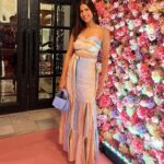 Aahana Kumra Instagram - A flower does not think of competing with the flower next to it 🌸🪻🌸🪻🌸🪻 #aboutlastnight Thank you @aditya_pittie and @sravanyaadityapittie for a fabulous 40th bash 🥳 🎂 #saturdate . . . . #saturday #aahanakumra #birthday #birthdayparty Taj Mahal Palace