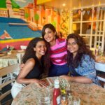Aahana Kumra Instagram - Pink Wednesday 💕🌸🎀👙🦩👛 Also major missing Doon and the flowers everywhere! 💕🌞 #pinkwednesday . . . . #pink #wednesday #pinkpinkpink #wednesdaywisdom #wednesdays #wednesdaymotivation #dehradun #doon #doonstories Cafe De Piccolo