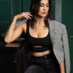 Aahana Kumra Instagram - It was the possibility of the darkness of the night that made the day seem so dark 🖤 Photography : @yashjangidphotography Styling and concept : @abhimanyusinghtomarr Make up and hair : @omsenmakeup . . . . #jaipur #rajasthan #darkness #wednesday #wednesdaywisdom #photography #aahanakumra #summervibes #night Jaipur, Rajasthan