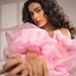 Aakanksha Singh Instagram - Barbie mode on 💖 Outfit- @trunkshopananya Photographer- @deepak_das_photography @kakali_das_photography Styled by- @ananyaarora2013 Assisted by @__hitankshi Make up- @makeupbysheryl.b Hair- @rubinadaniel1 Location- @_onboardstudios Concept- @theboltpr