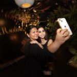Aarthi Instagram - For someone who’s never had an adult birthday party, it’s gonna take me a while to get over this one 🙃✨ . . . . #anotheryeararoundthesun #friendsnight #celebrations #tooldfriendsandnew #milestonebirthday