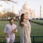 Aarthi Instagram - Ending the Month of Love with the memories of 14.02.2023 ♾️🤍 #februaryfeels #valentinesvibes #throwingitback #tajmahal #wonderoftheworld #prideofindia #yearofbucketlistchecks #validatingourlove #memoriesforlife 📍 Taj Mahal 📸 @abhishekbaliphoto