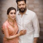 Aarthi Instagram – I love you with all my belly. 
▫️
▫️
I would say heart, but my belly is bigger 😬🤍 @jayamravi_official #randomshowoflove
