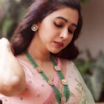 Aarthi Instagram - Feeling Grand in Green 💗 . . . . 💎 @vjjewelleryvision