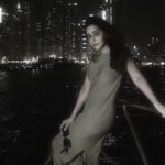 Aarthi Instagram - Where there is family, there is love 🩵💚 And when there is family, there is time for self-love 💚😜🩵 . . . . . P.S: My ocean phobia sister refused to leave her spot to click pictures @anushavijaykumar #familia #familyvacay #dubai2023 #yachtlife #makingmemories #aaravravi #ayaanravi @krishnamurthyvijaykumar @sujataavijaykumar