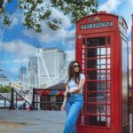 Aarthi Instagram - 💙🤍🩵 Live. Love. London. 💙🤍🩵 #londondiaries #wanderlust #summerof2023 #vacayreadyalways #mommymodeon