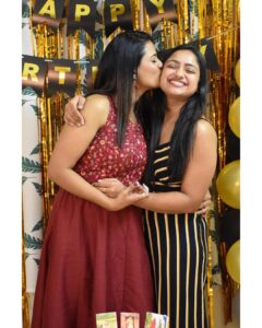 Aashika Padukone Instagram - Happiest Birthday ashiiiluuuuu 😘❤️| know u miss me I miss you tooo 🤗I know ur bday is incomplete without my Wish! Frm shooting everyday to then meeting once a week to then meeting once a month to then meeting once in 4 months to Not meeting at all!!!.... The love nd care is still the same! I just wish and pray tht u always get everything you've ever wished for!
Happy happy birthday ❤️😘🤗