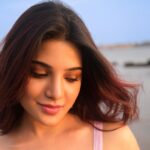 Aathmika Instagram – Errmm… okay, so who painted the sky ?

#Sunsets 
📸 @pranav.foto