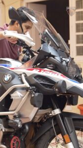 Abijeet Duddala Instagram - Splish Splash 💦

#tlc #motorcycle #care #wash #rubadubdub #bmw #r1250gs #adventure