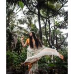 Adah Sharma Instagram - This year I'm happy I'm in a position to be able to use my voice for handlooms ❤️ I'm fortunate to be closely associated with the handloom industry ❤️ Personally also, I always try to use sustainable fabrics in daily life. Photographer @pankaj_anand_photographer Styled by @stylebyami Wearing @madhurya_creations Hair @snehal_uk My @prajaktideshmukh ❤️ The saree is a beautiful khadi jamdani called “enchanted forest” Handwoven in the quaint villages near Vishakapatnam