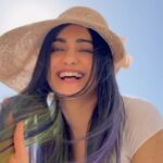 Adah Sharma Instagram - New project New hair 🤓🐸 bahut time se life mein colour nahi tha 🤫🤡💚💚🥑🦖🪲 #100YearsOfAdahSharma #adahsharma